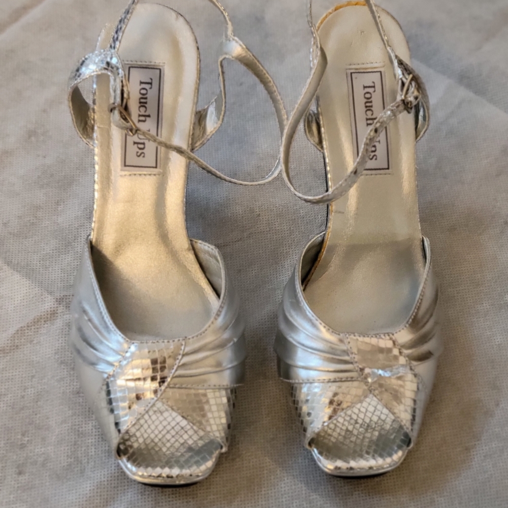 Touch Up Shoes
